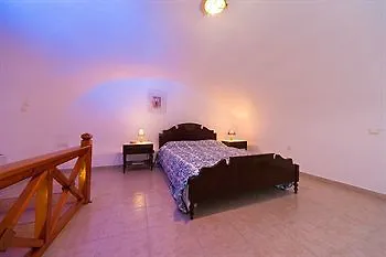 Canava Santino Cave Apartment Messaria (Santorini)