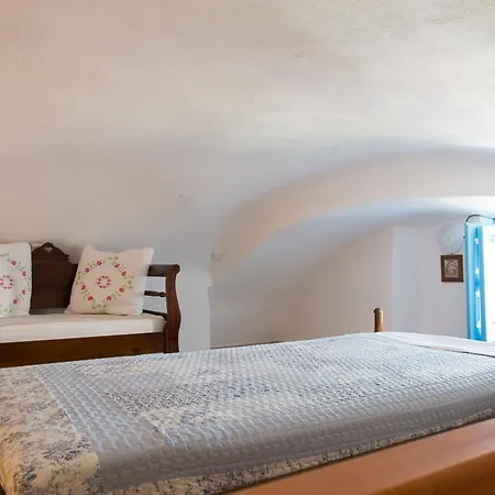 Canava Santino Cave Apartment