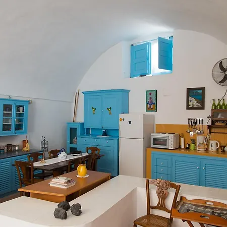 Canava Santino Cave Apartment