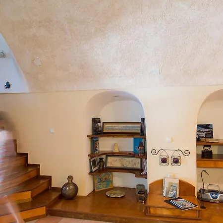 Canava Santino Cave Apartman Meszariá